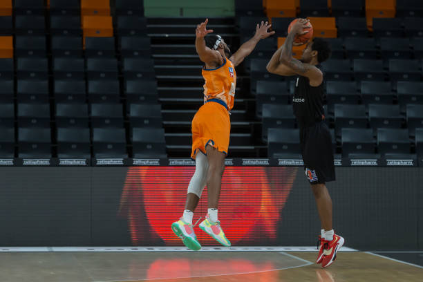 在面对密集 在面对密集