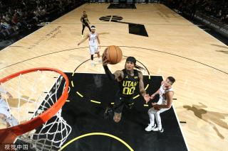 教练团队调 教练团队调