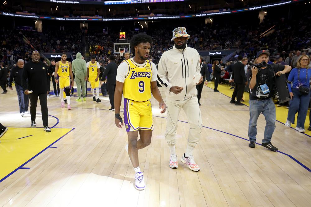 队走出困境 队走出困境