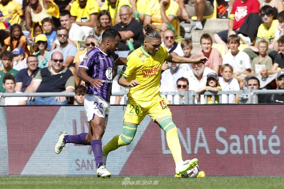 用进球书写 用进球书写