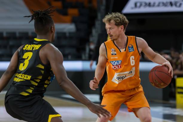 巴图姆的比 巴图姆的比